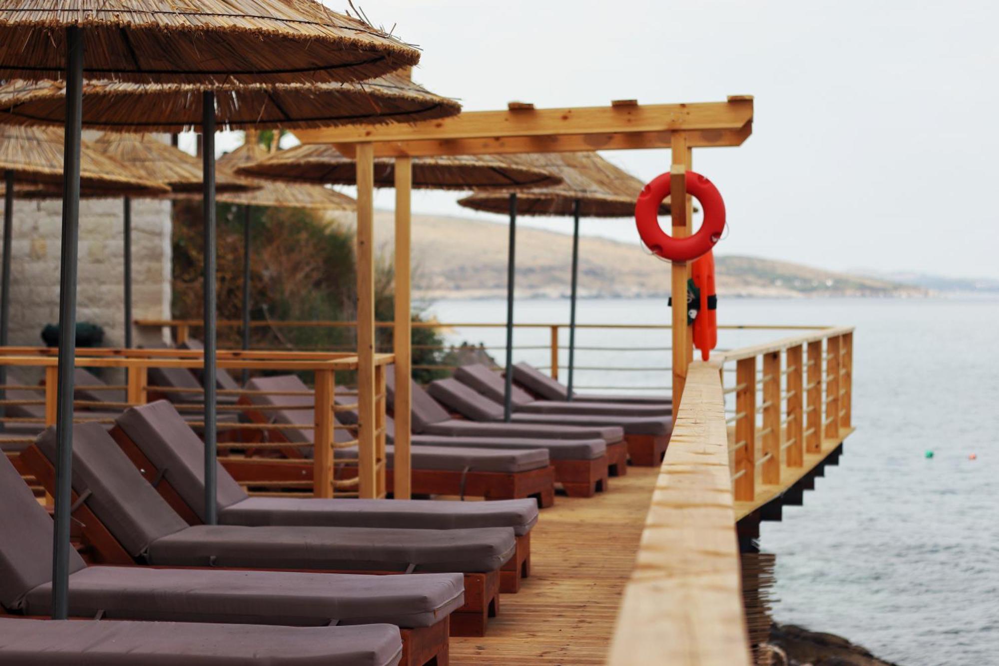 Golden Beach Suites Sarandë Exteriér fotografie