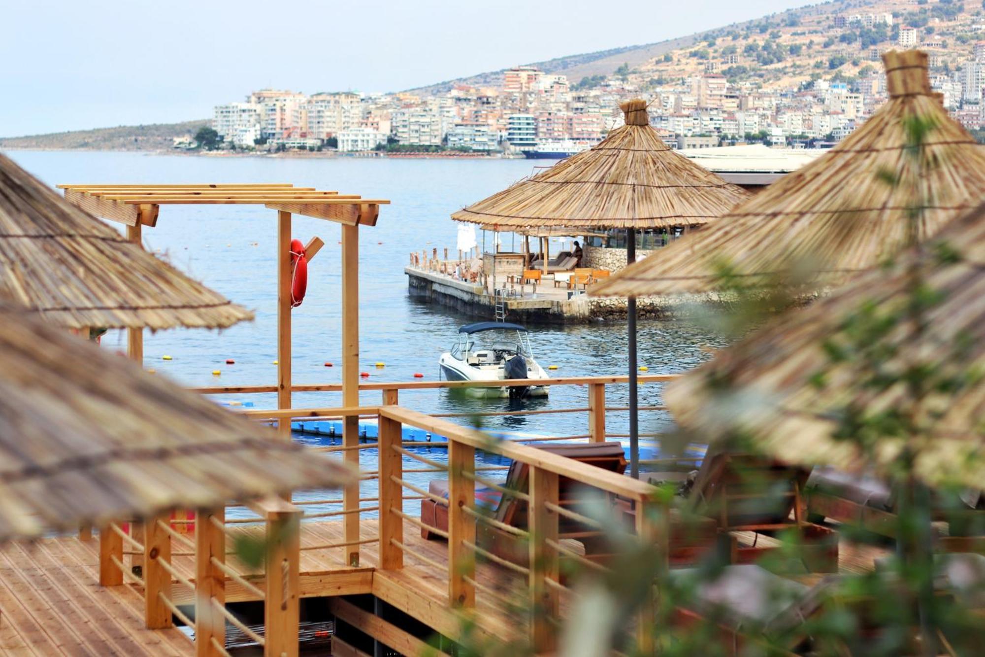 Golden Beach Suites Sarandë Exteriér fotografie